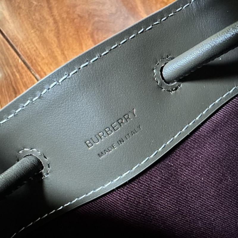 Bv*b*rry bucket bags